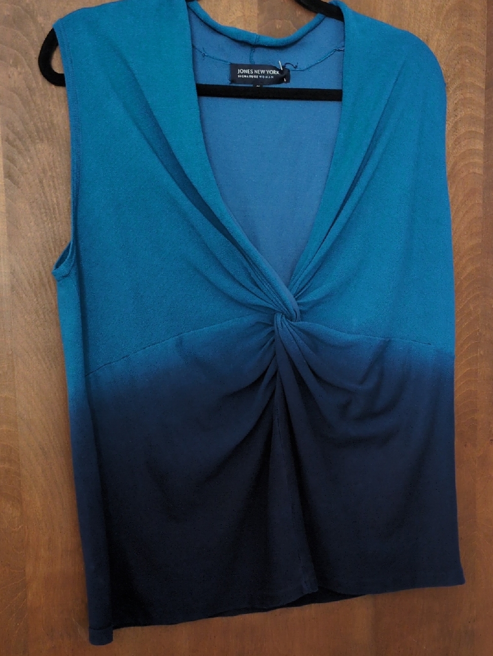 Jones New York Teal-to-Navy Twist Front Sleeveless Tank